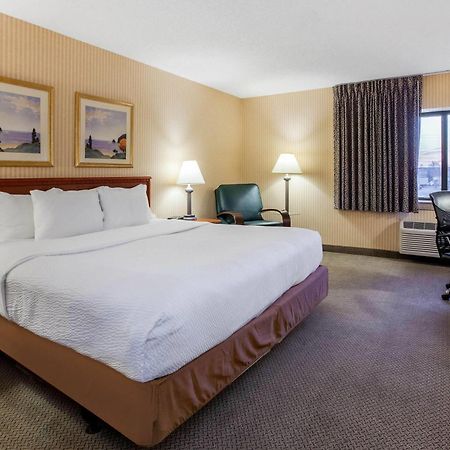 La Quinta Inn By Wyndham Detroit Southgate Exterior foto